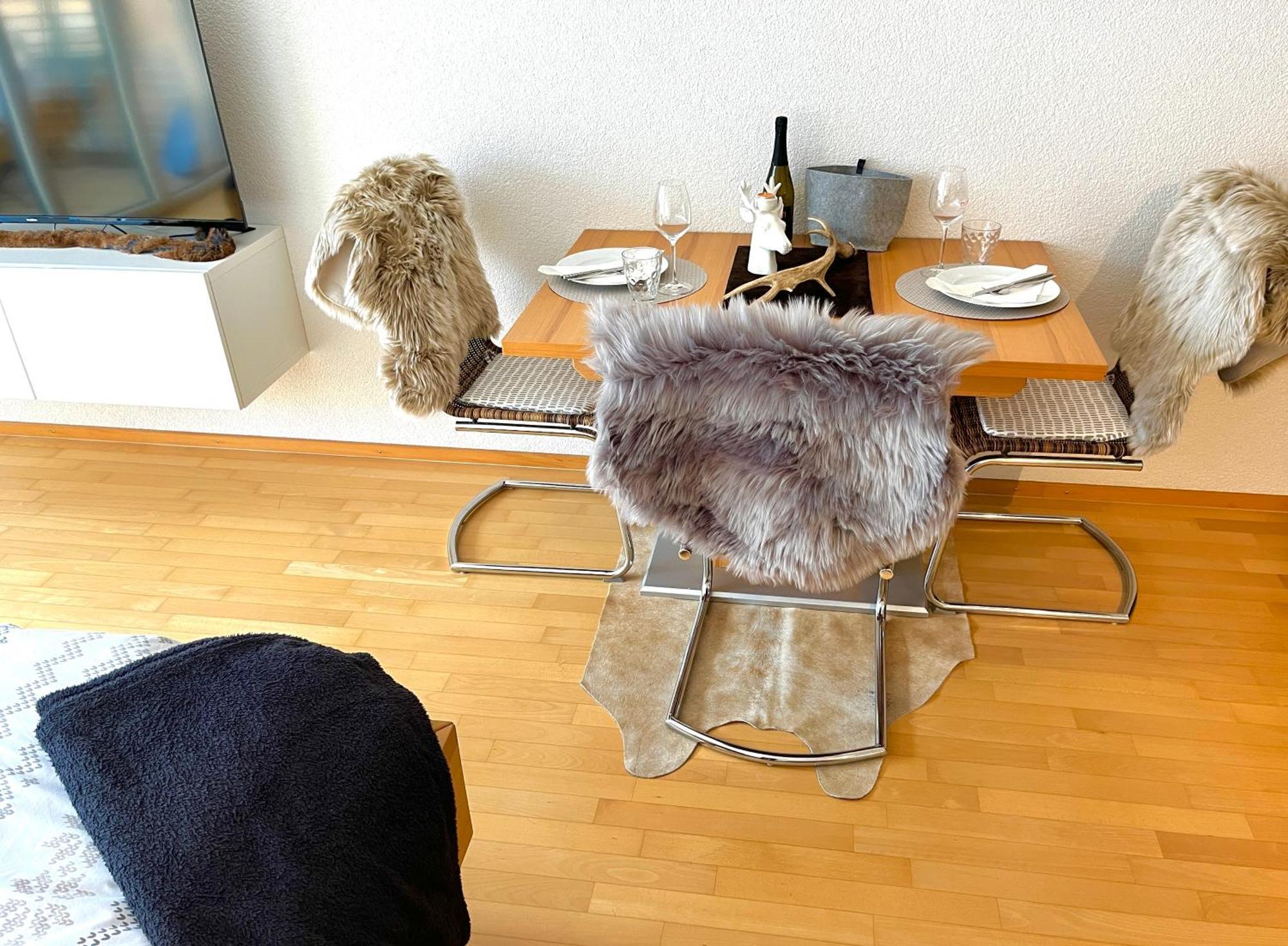 Sonniges Bergblick-Appartement ダーミュルス エクステリア 写真