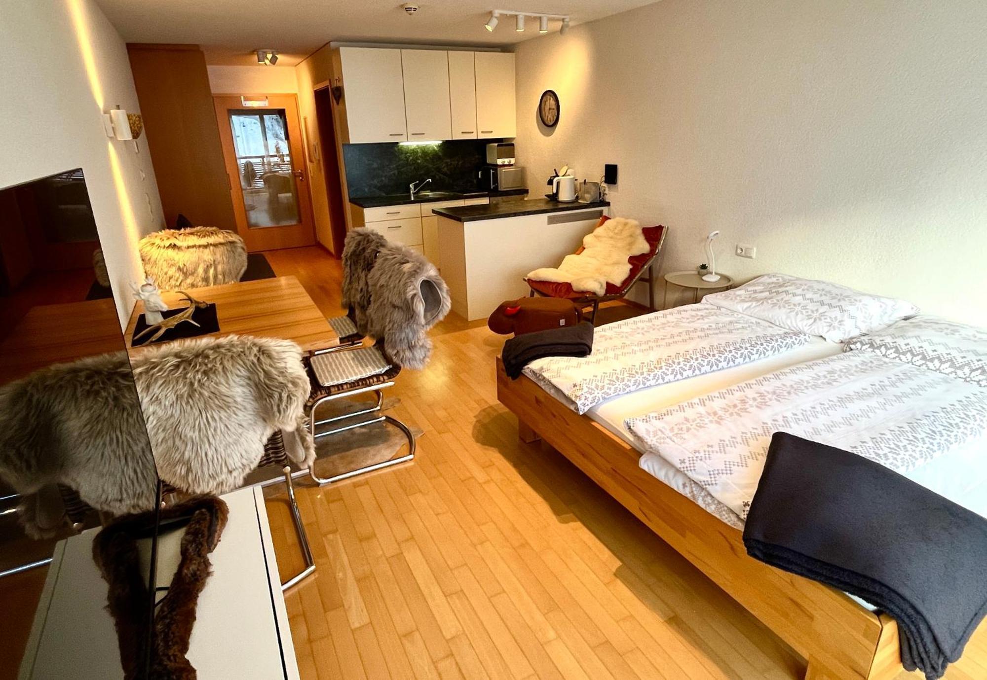 Sonniges Bergblick-Appartement ダーミュルス エクステリア 写真